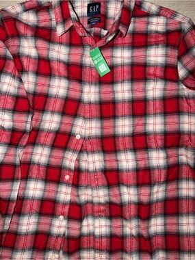 GAP Men's Red and White Plaid Button-Down Shirt